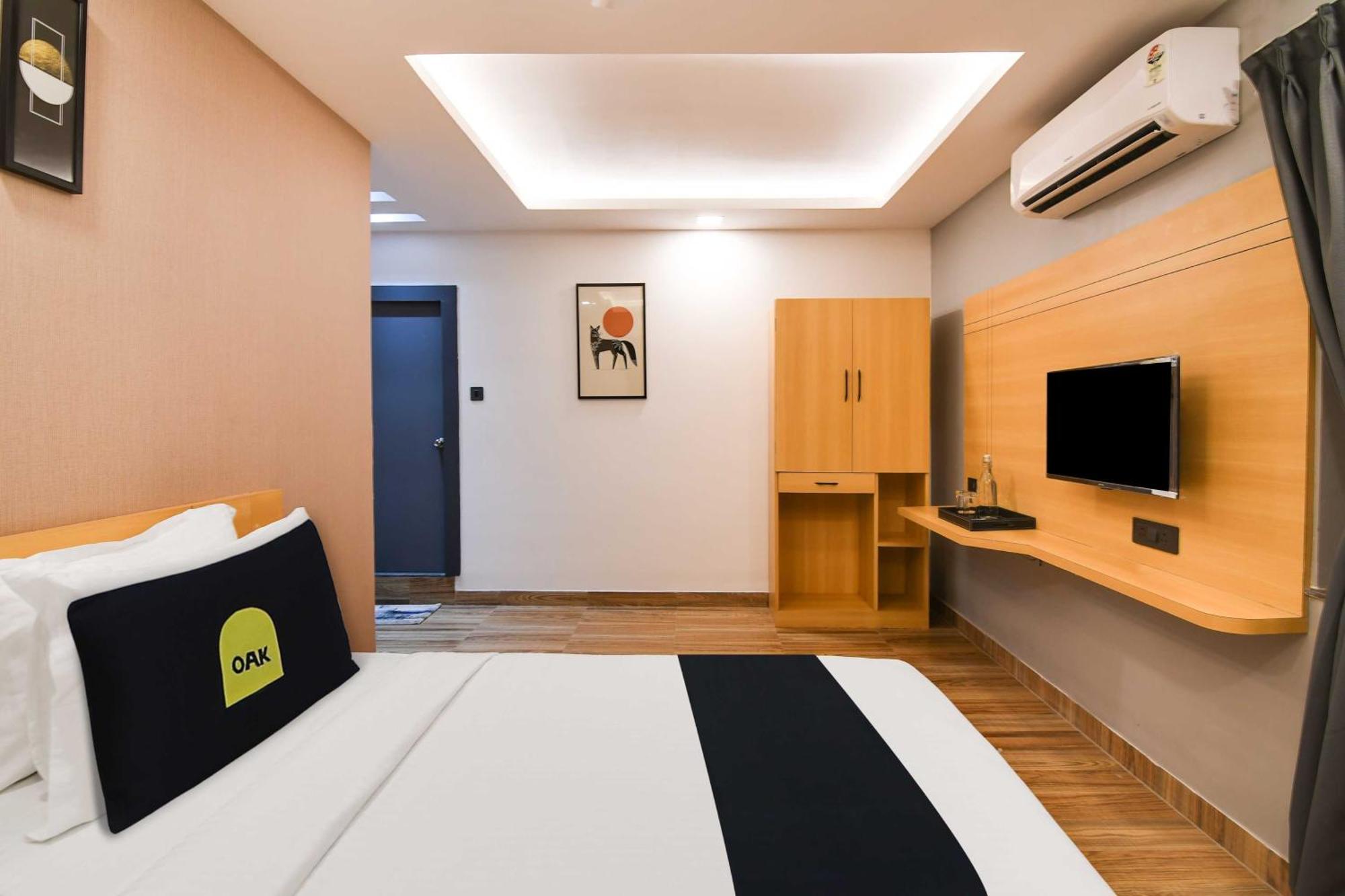 Super Townhouse Oak Sayhallo Ecstasy Bhubaneswar Exterior foto